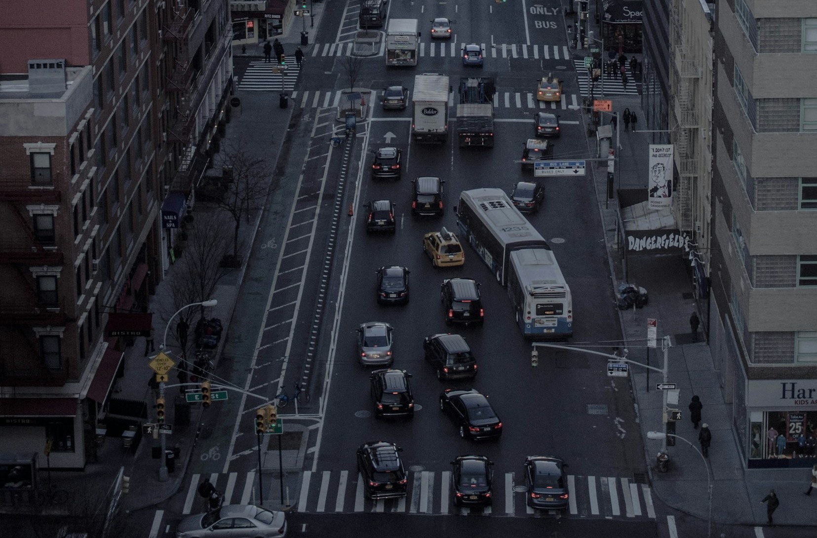 Tailgating in California | AutoAccident.com